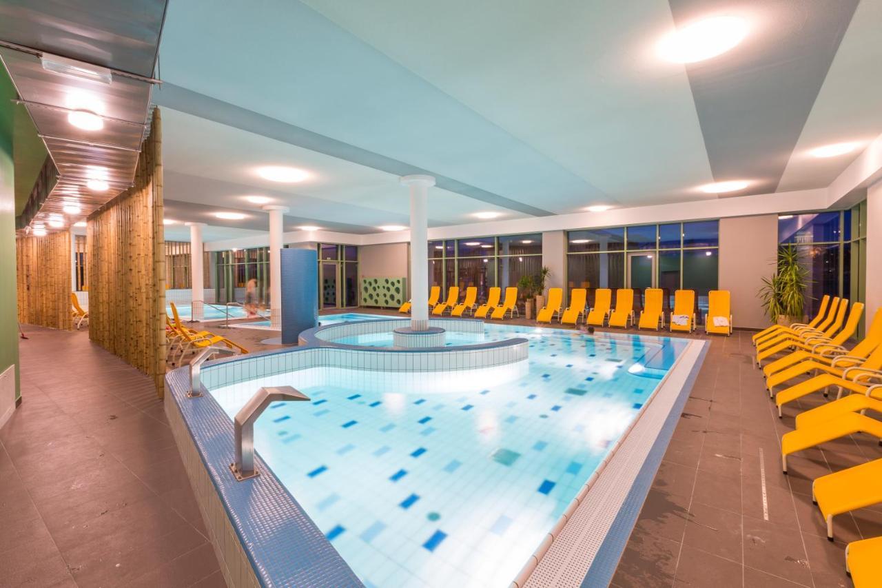 Wellness Hotel Thermal Štúrovo エクステリア 写真