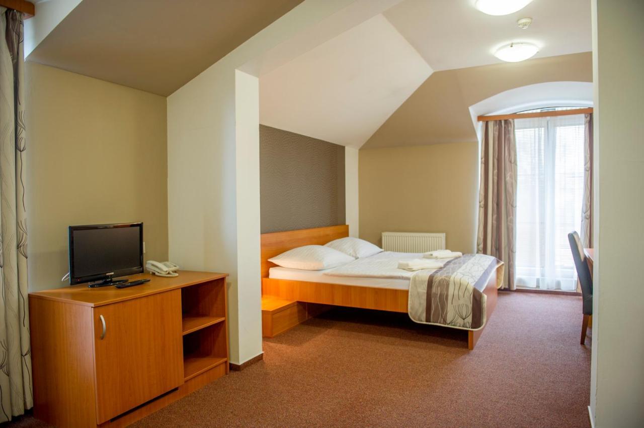 Wellness Hotel Thermal Štúrovo エクステリア 写真