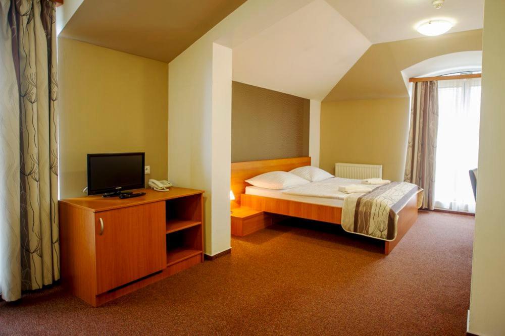 Wellness Hotel Thermal Štúrovo エクステリア 写真
