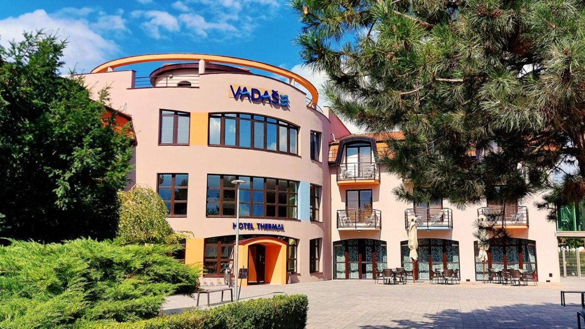 Wellness Hotel Thermal Štúrovo エクステリア 写真
